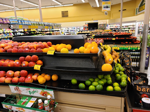 Grocery Store «Safeway», reviews and photos, 1421 Tara Hills Dr, Pinole, CA 94564, USA