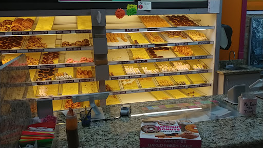 Coffee Shop «Daynight Donuts», reviews and photos, 2234 Fairgrounds Rd NE, Salem, OR 97301, USA