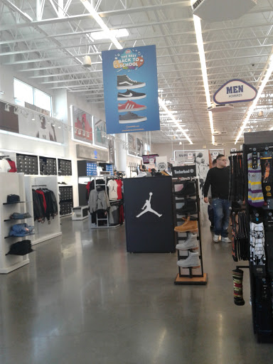 Shoe Store «WSS», reviews and photos, 3000 W Century Blvd, Inglewood, CA 90303, USA