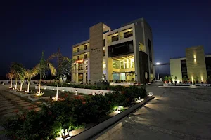 Hotel The Grand Daksh Mansingh Inn Somnath image