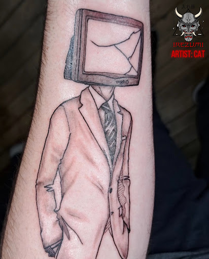 Explore butterfly and flower tattoo ideas, creative tattoo ideas in Peru, available at Irezumi Tattoo Parlor