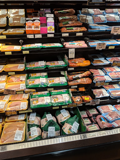 Grocery Store «Fresh Thyme Farmers Market- Mt. Prospect», reviews and photos, 211 W Rand Rd, Mt Prospect, IL 60056, USA