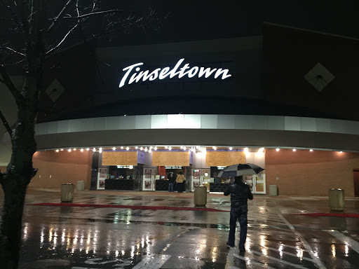 Movie Theater Cinemark Tinseltown 17 And Xd Reviews And Photos 134 Pavilion Pkwy Fayetteville