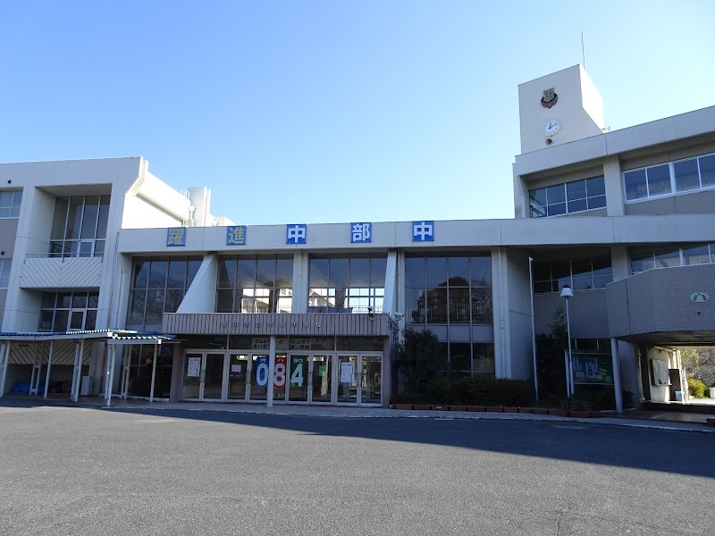 亀山市立中部中学校