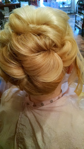 Beauty Salon «Hair N Now», reviews and photos, 333 Burlington Ave, Wilmington, MA 01887, USA