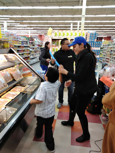 Shopping Mall «Super Mall», reviews and photos, 5220 S Pulaski Rd, Chicago, IL 60632, USA