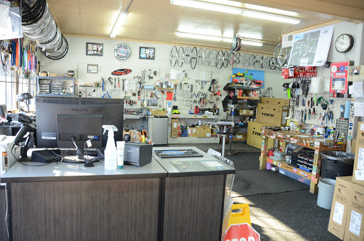 Bicycle Store «Madison & Davis Bicycle Shop», reviews and photos, 912 S 8th St, Quincy, IL 62301, USA