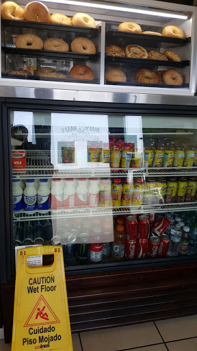 Donut Shop «Yum Yum Donuts», reviews and photos, 320 17th St, Santa Ana, CA 92706, USA