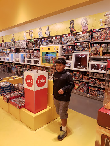 The LEGO® Store Southcenter