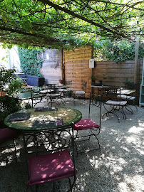 Atmosphère du Restaurant Le Jardin ... à Mallemort - n°8