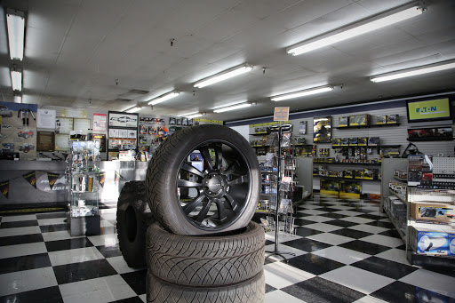 Truck Accessories Store «4 Wheel Parts - Fresno», reviews and photos, 4326 N Blackstone Ave, Fresno, CA 93726, USA