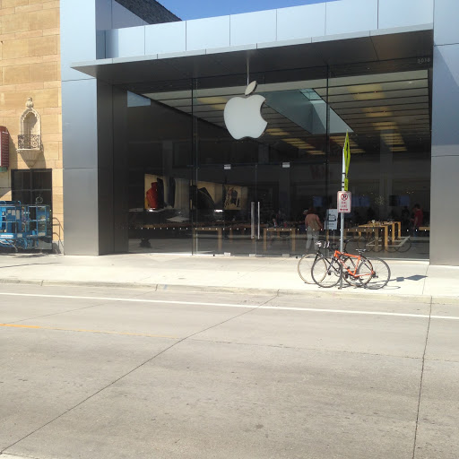Computer Store «Apple Uptown», reviews and photos, 3018 Hennepin Ave, Minneapolis, MN 55408, USA