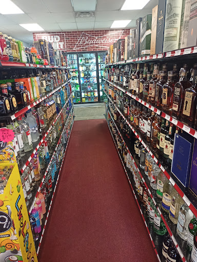 Liquor Store «Discount Liquors», reviews and photos, 653 Big Bend Rd, Ballwin, MO 63021, USA