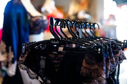 Lingerie Store «Anna Bella Fine Lingerie», reviews and photos, 5530 Windward Pkwy #1250, Alpharetta, GA 30004, USA