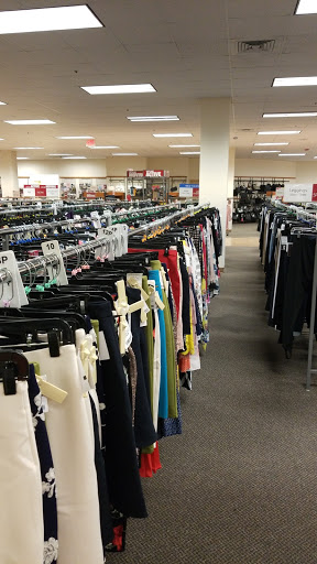 Clothing Store «Burlington Coat Factory», reviews and photos, 900 Commons Dr #414, Dothan, AL 36303, USA