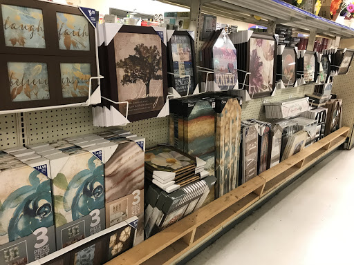 Discount Store «Roses», reviews and photos, 501 Adams Ave, Philadelphia, PA 19120, USA