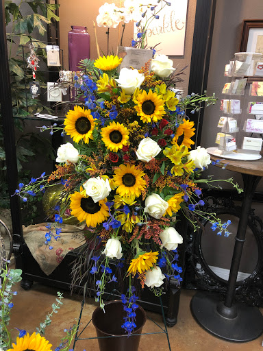 Camarillo Flower Shop and Gifts image