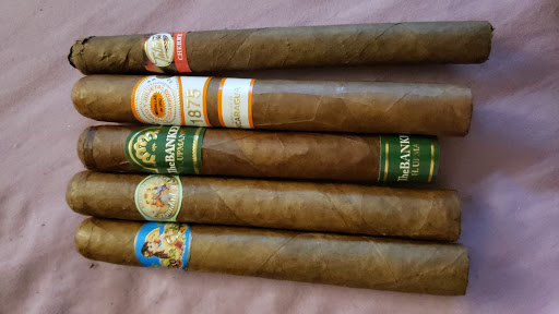 Tobacco Shop «Campus Smoke Shop», reviews and photos, 1525 W Tennessee St, Tallahassee, FL 32304, USA