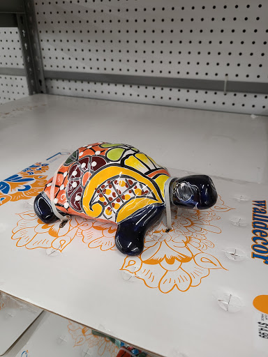 Home Goods Store «Tuesday Morning», reviews and photos, 1406 N Loop 336 W, Conroe, TX 77304, USA