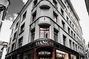 Burton Zürich Flagship Store image