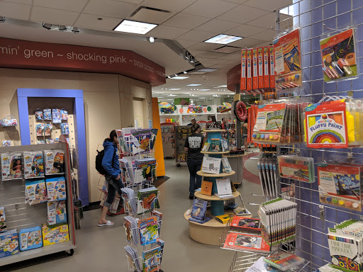 Craft Store «Crayola Store Crown Center», reviews and photos, 200 E 25th St, Kansas City, MO 64108, USA