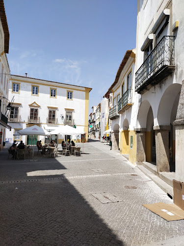 Fonte da Praça do Giraldo - Fotógrafo