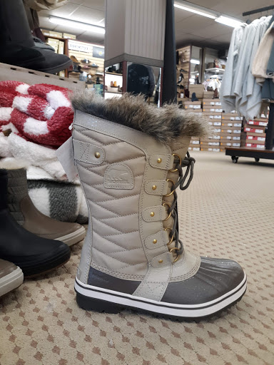 Shoe Store «Scioto Shoe Mart», reviews and photos, 206 James Way, Marion, OH 43302, USA