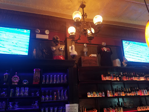 Bar «Harbee Liquors & Tavern», reviews and photos, 1345 W 18th St, Chicago, IL 60608, USA