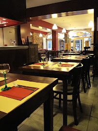Atmosphère du Restaurant de spécialités alsaciennes Flam's - Restaurant de Flammekueche à Grenoble - n°11