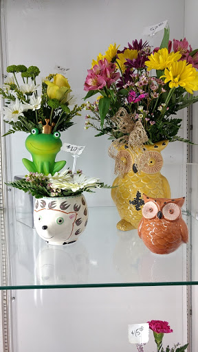 Florist «Green Acres Garden Center & Florist», reviews and photos, 1917 W 4th St, Coffeyville, KS 67337, USA