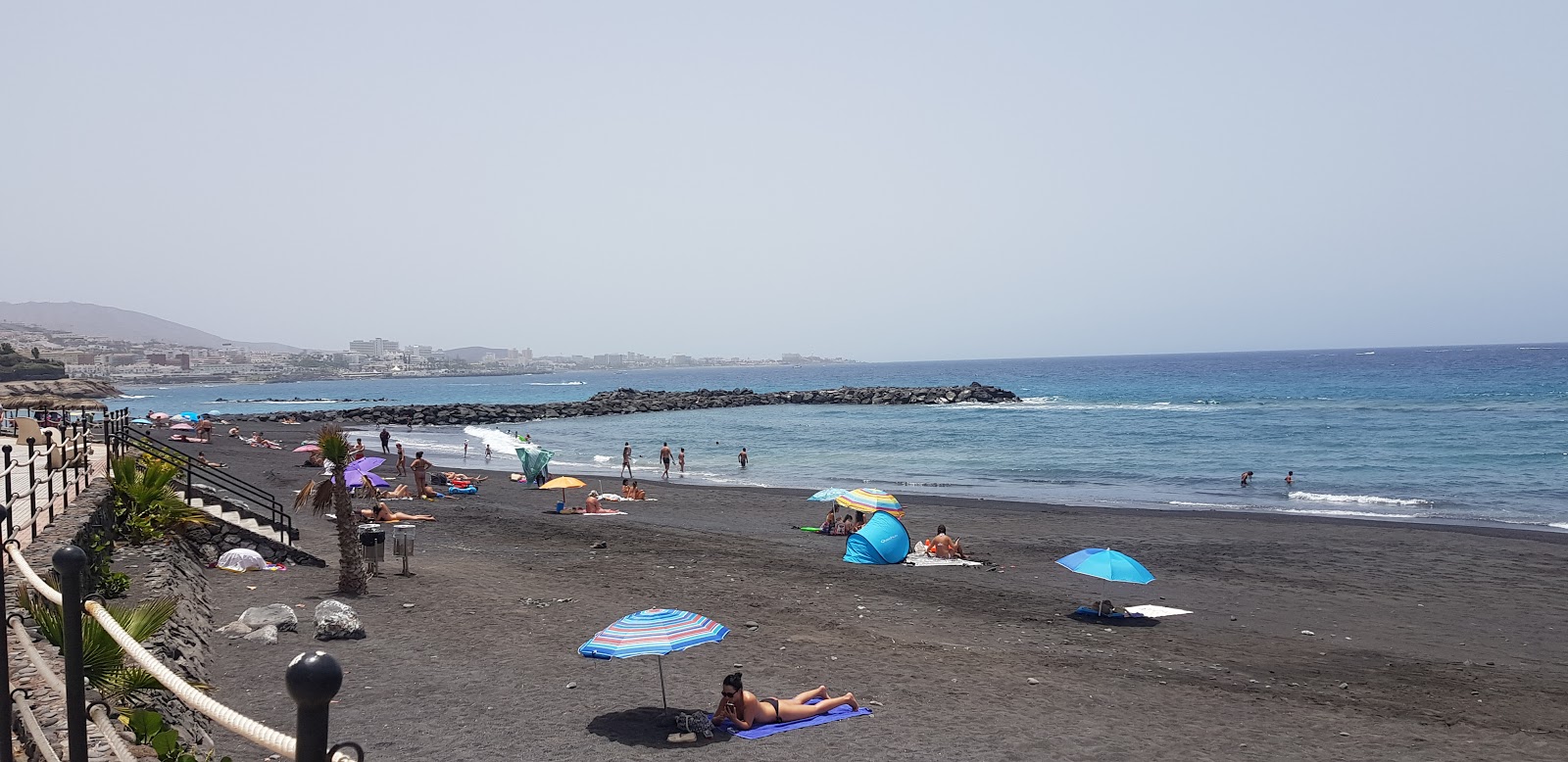 Fotografie cu Playa El Beril - locul popular printre cunoscătorii de relaxare