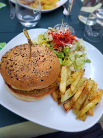 Hamburger végétarien du Restaurant Eve Au Paradis Vegan à Mulhouse - n°19