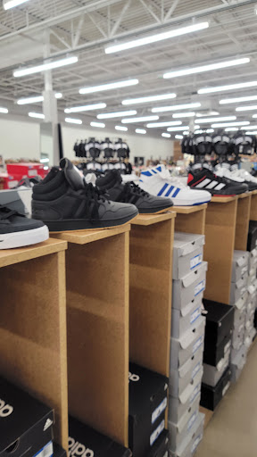 Shoe Store «DSW Designer Shoe Warehouse», reviews and photos, 12922 Middlebrook Road, Germantown, MD 20874, USA