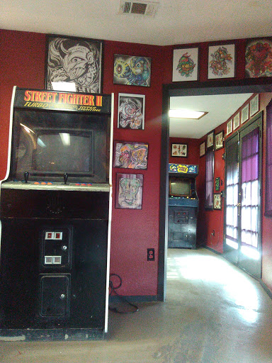 Tattoo Shop «Flaming Heart Tattoo», reviews and photos, 624 N Closner Blvd, Edinburg, TX 78541, USA