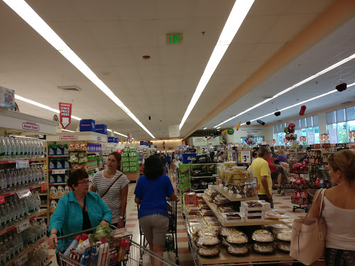 Grocery Store «Market Basket», reviews and photos, 8 Highland Common E, Hudson, MA 01749, USA