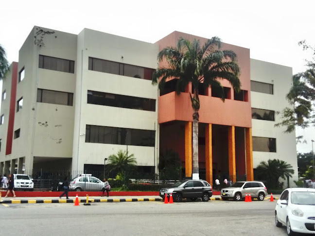 Universidad de Guayaquil (UG) - Servicio de catering