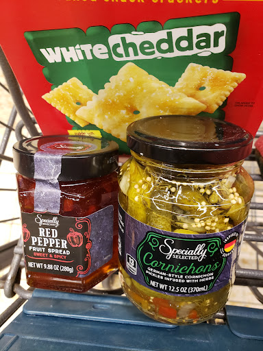 Supermarket «ALDI», reviews and photos, 15111 Woodward Ave, Highland Park, MI 48203, USA