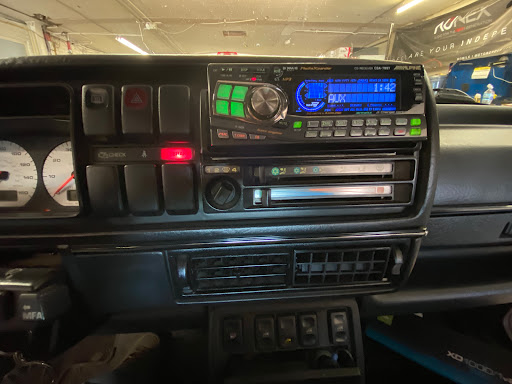 Car Stereo Store «Soundbytes Automotive Electronics,Inc», reviews and photos, 328 W N Ave, Northlake, IL 60164, USA