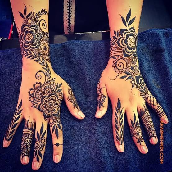 Royalhenna