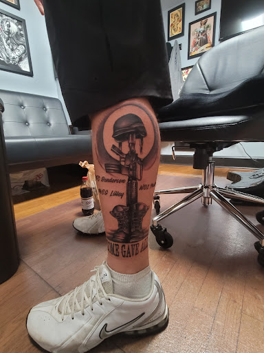 Tattoo Shop «Black Diamond Tattoo Studio», reviews and photos, 1511 Memorial Blvd, Murfreesboro, TN 37129, USA