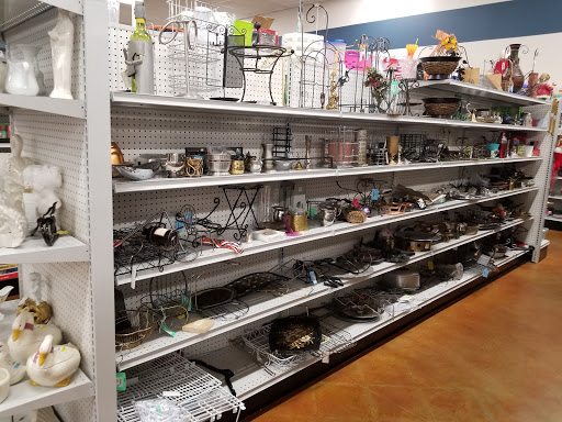 Non-Profit Organization «Southern Oregon Goodwill Retail Store», reviews and photos