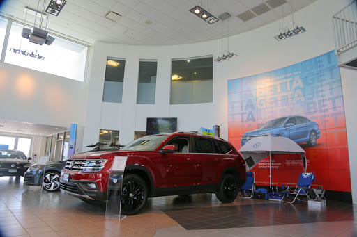 Volkswagen Dealer «Hatfield Volkswagen», reviews and photos, 1495 Auto Mall Dr, Columbus, OH 43228, USA