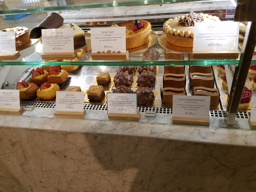 Shopping Mall «The Shops at North Bridge», reviews and photos, 520 N Michigan Ave, Chicago, IL 60611, USA