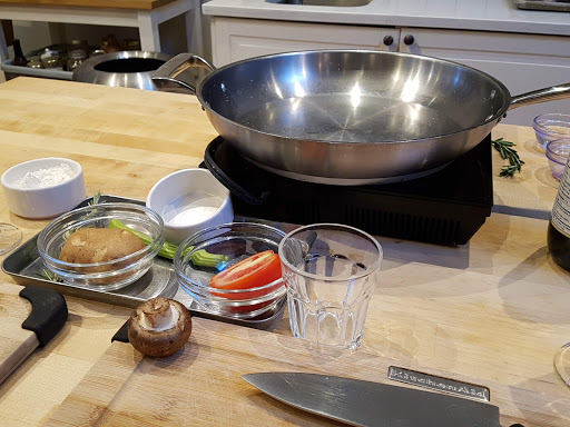 Nourish Cooking School