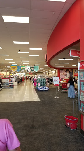 Department Store «Target», reviews and photos, 100 Upland Square Dr, Pottstown, PA 19464, USA