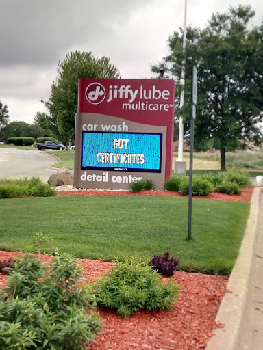 Tire Shop «Discount Tire Store - Aurora, IL», reviews and photos, 2445 Augusta Way, Aurora, IL 60506, USA