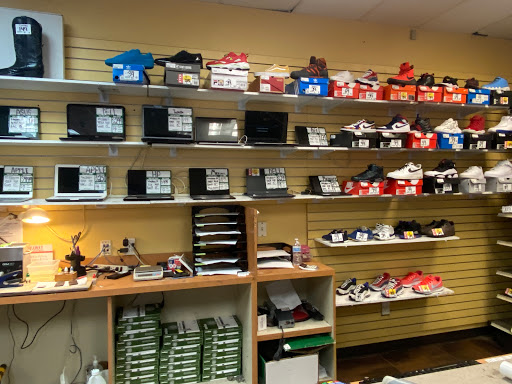 Valu + Pawn, 13630 Veterans Memorial Dr a, Houston, TX 77014, USA, 