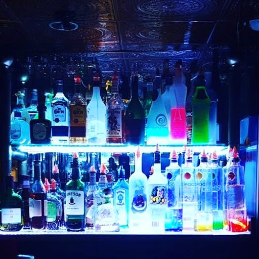 Hookah Bar «PLEASURE NIGHTCLUB & HOOKAH LOUNGE», reviews and photos, 5665 N Blackstone Ave #110, Fresno, CA 93710, USA