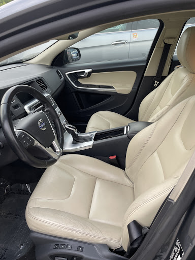 Used Car Dealer «Jackson Auto East», reviews and photos, 135 Century Ave N, Maplewood, MN 55119, USA