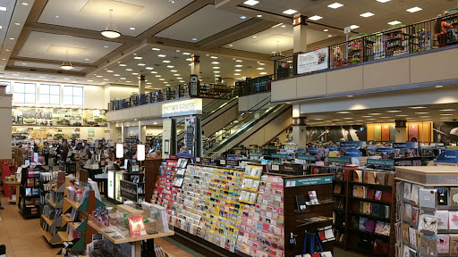 Book Store «Barnes & Noble», reviews and photos, 4550 University Ave, West Des Moines, IA 50266, USA